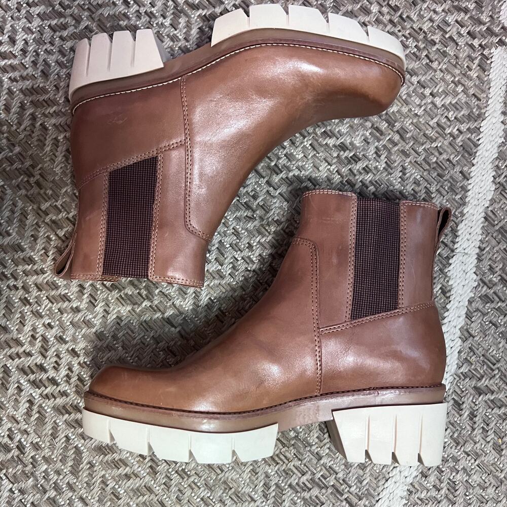 Bernardo Sutton Chelsea Boot Womens Sz 9